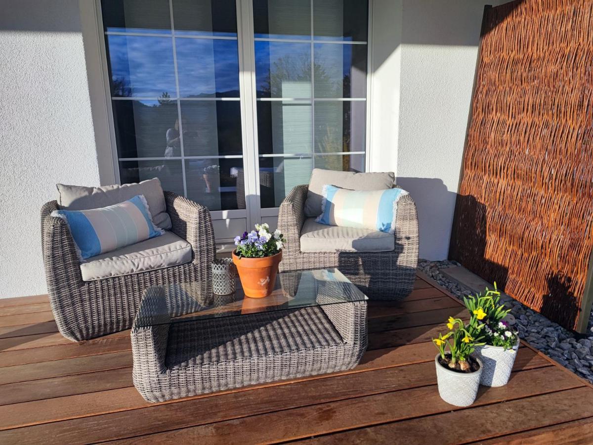 Kleine Auszeit - 2-Zimmer Ferienwohnung Spiez Ngoại thất bức ảnh