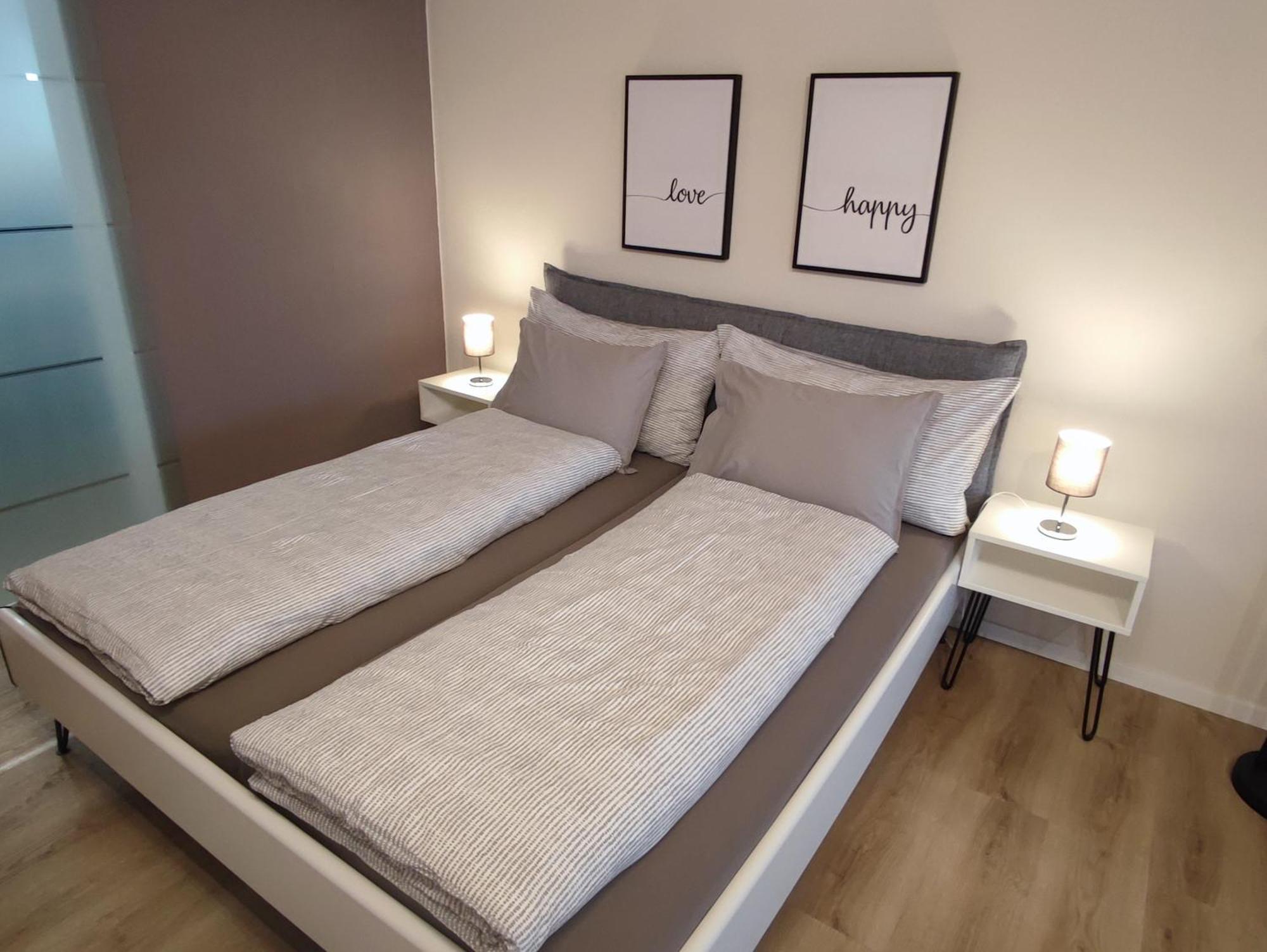 Kleine Auszeit - 2-Zimmer Ferienwohnung Spiez Ngoại thất bức ảnh